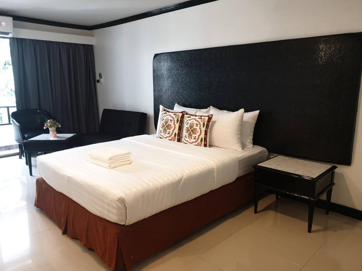 Town In Town Gardent Resort Bangkok Eksteriør billede