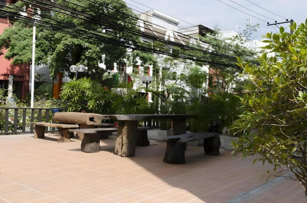 Town In Town Gardent Resort Bangkok Eksteriør billede