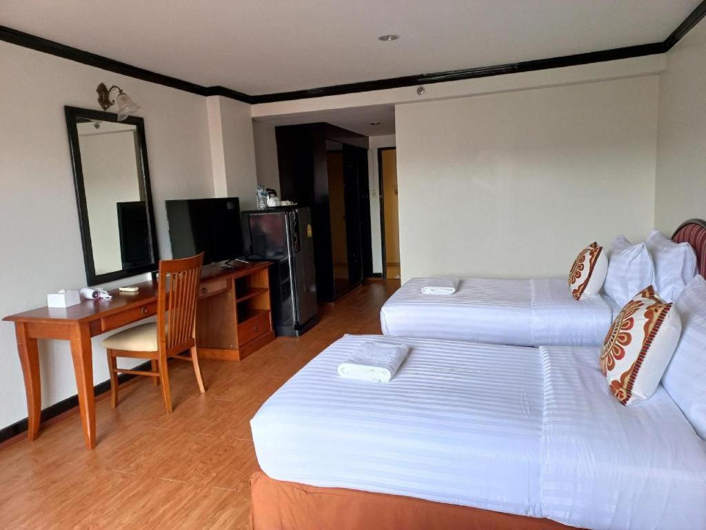Town In Town Gardent Resort Bangkok Eksteriør billede